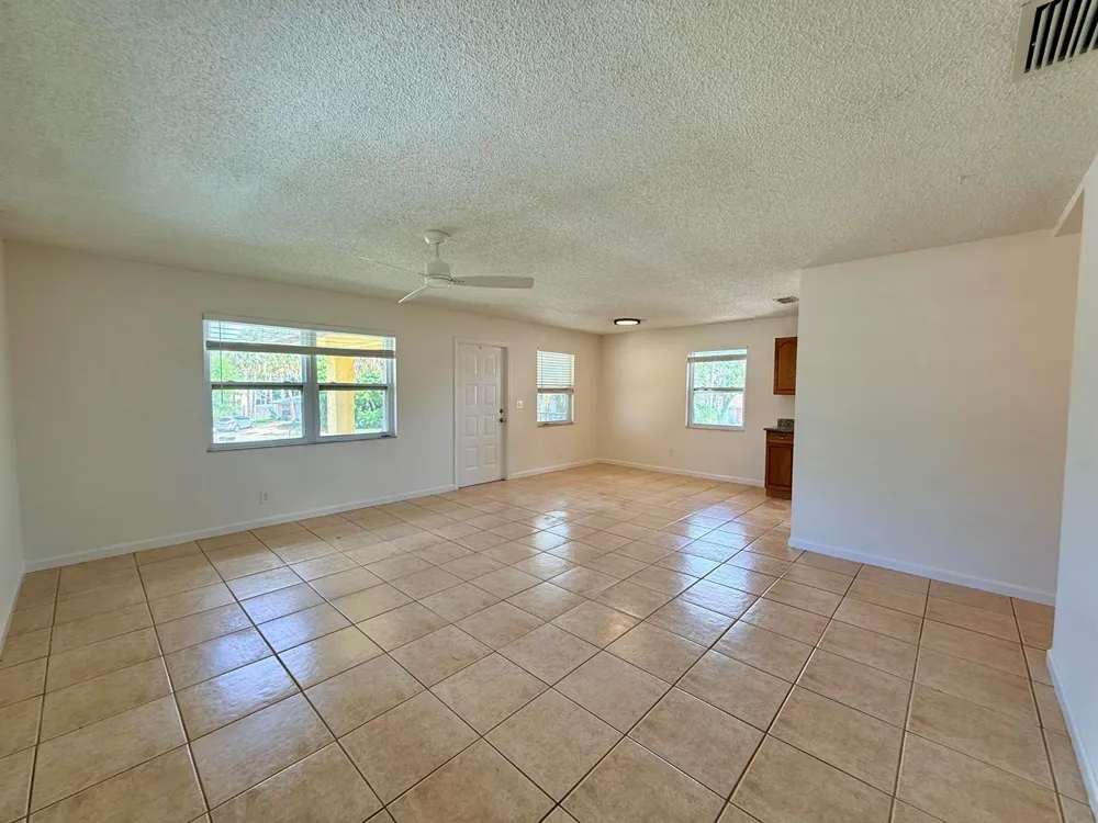 3362 SE Jefferson Street Stuart, FL 34997