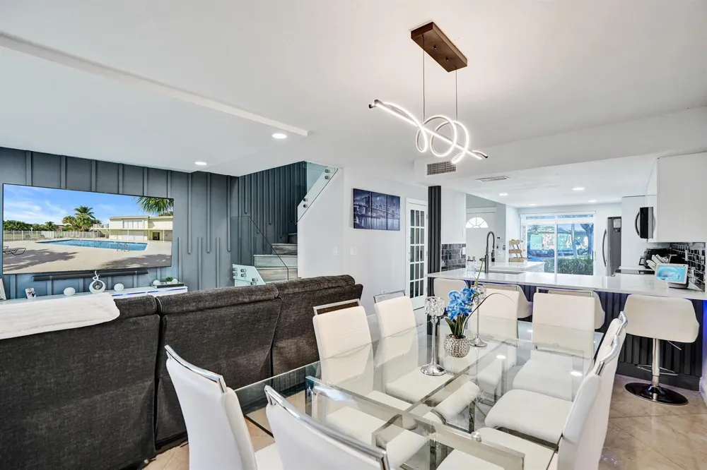868 Crystal Lake Drive Deerfield Beach, FL 33064