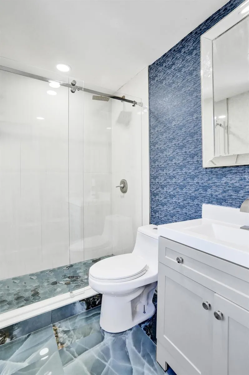 868 Crystal Lake Drive Deerfield Beach, FL 33064