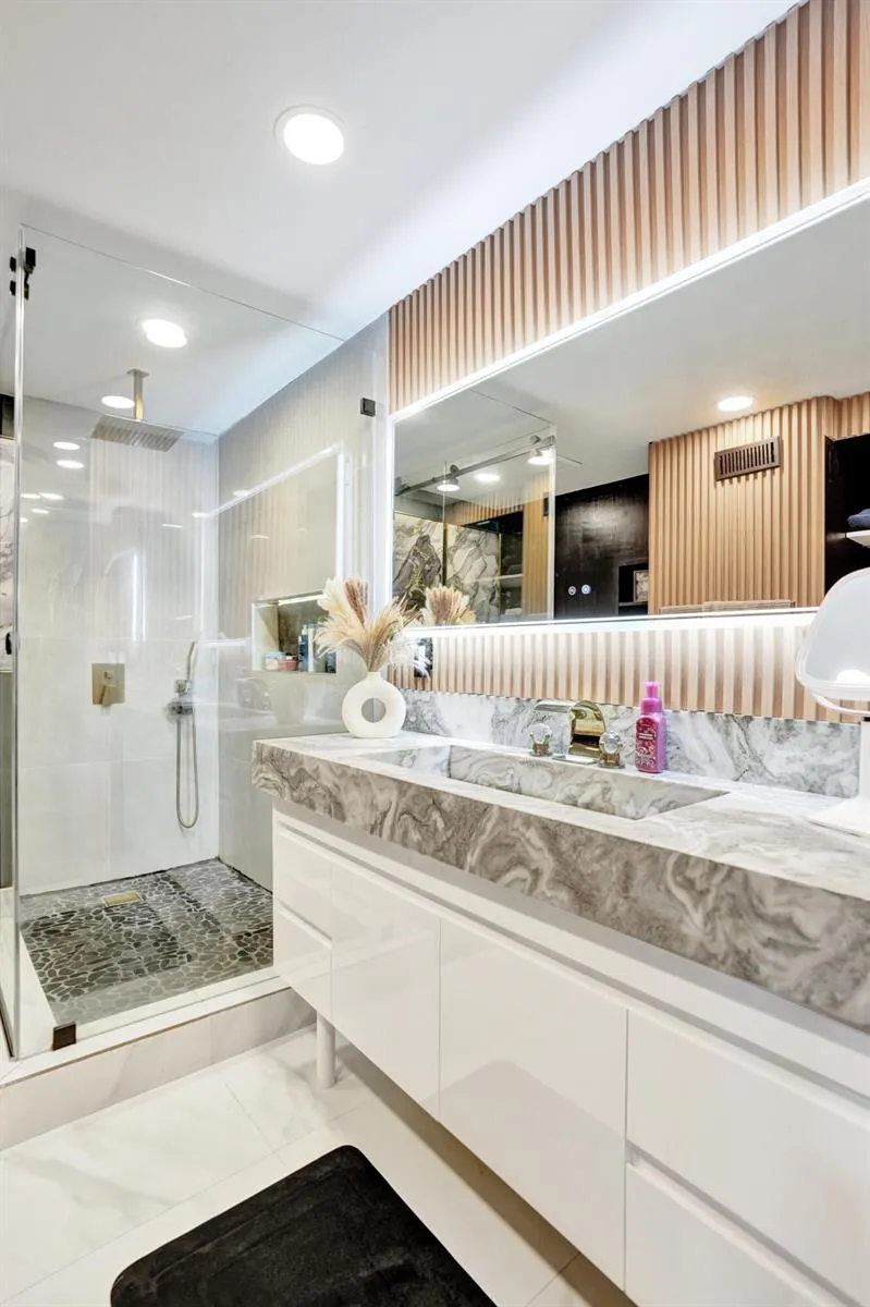 868 Crystal Lake Drive Deerfield Beach, FL 33064