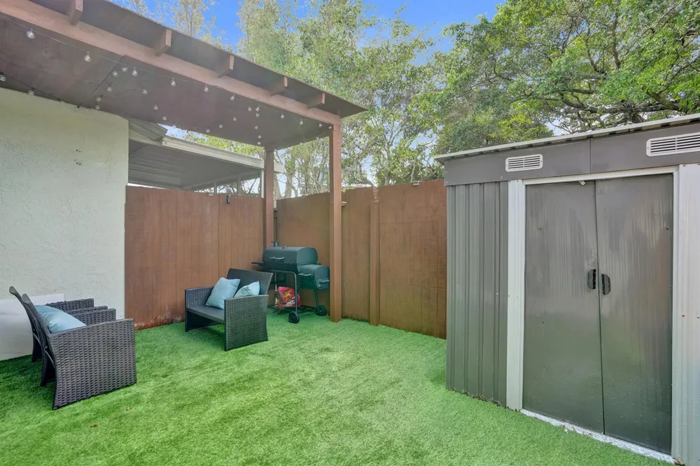 868 Crystal Lake Drive Deerfield Beach, FL 33064