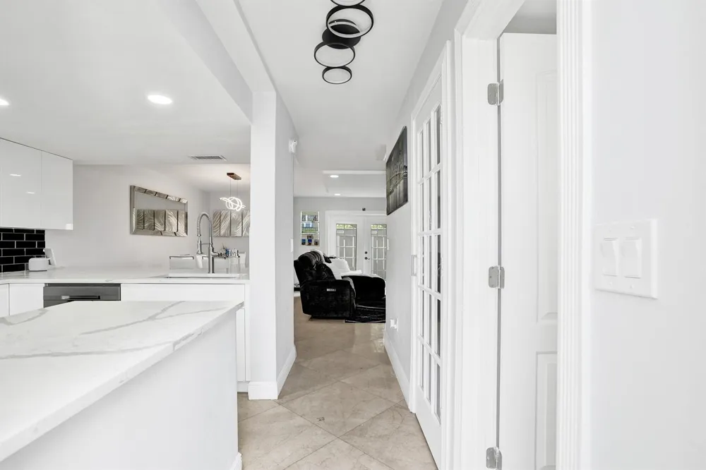868 Crystal Lake Drive Deerfield Beach, FL 33064