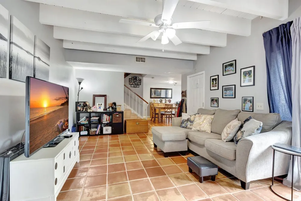 1586 Shaker Circle Wellington, FL 33414