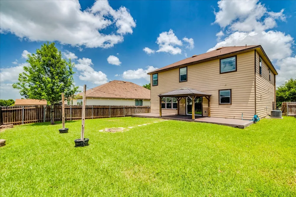 401 Waterleaf Boulevard Kyle, TX 78640