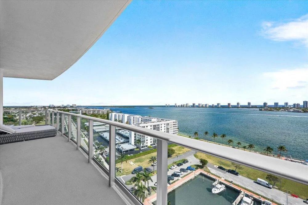 220 Lake Shore Drive #1401 Lake Park, FL 33403