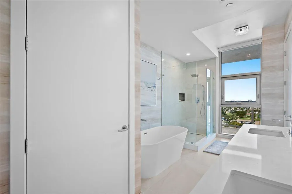 220 Lake Shore Drive #1401 Lake Park, FL 33403
