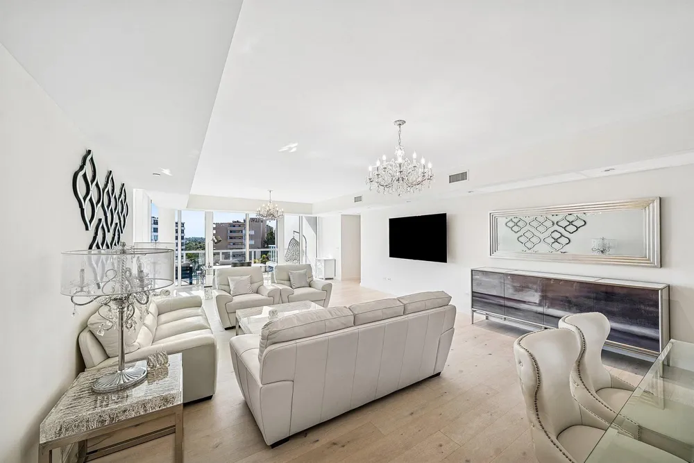 3550 S Ocean Boulevard #5e South Palm Beach, FL 33480