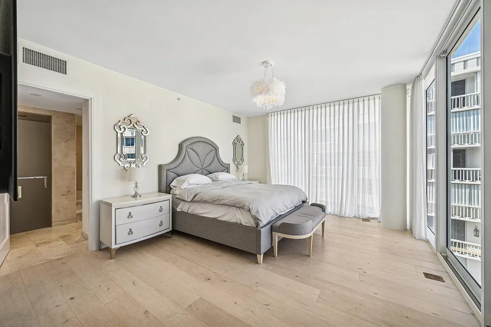 3550 S Ocean Boulevard #5e South Palm Beach, FL 33480