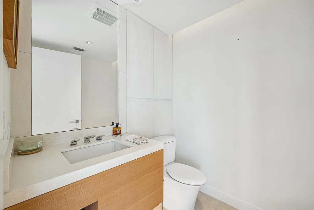 3550 S Ocean Boulevard #5e South Palm Beach, FL 33480