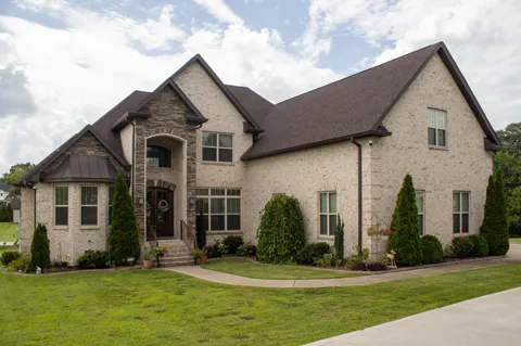 758 Waldron Rd