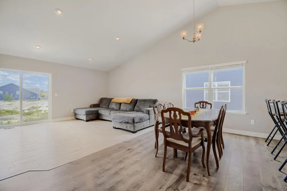4798 Ethan Trail Hugo, MN 55038