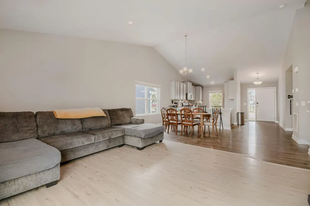4798 Ethan Trail Hugo, MN 55038