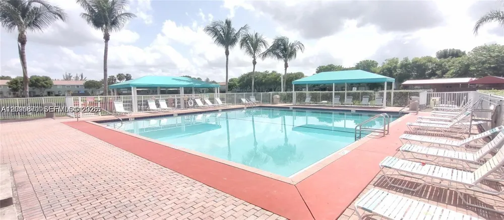 1528 SE 24th Ct #209 Homestead, FL 33035