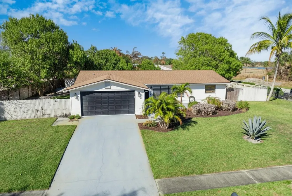 221 Caprol Lane Sebastian, FL 32958