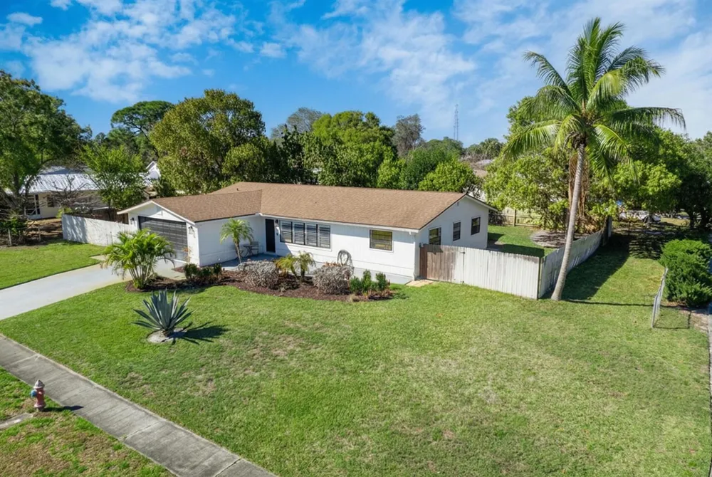 221 Caprol Lane Sebastian, FL 32958