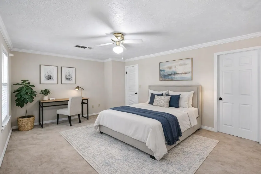 904 Bob White Street Bryan, TX 77802