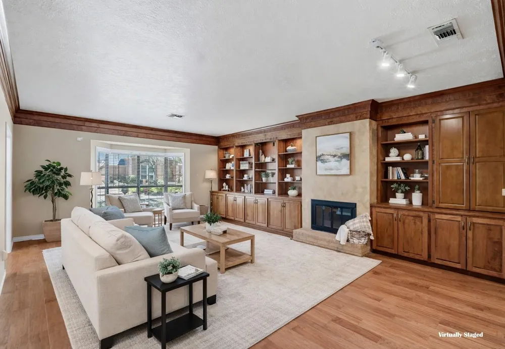 904 Bob White Street Bryan, TX 77802