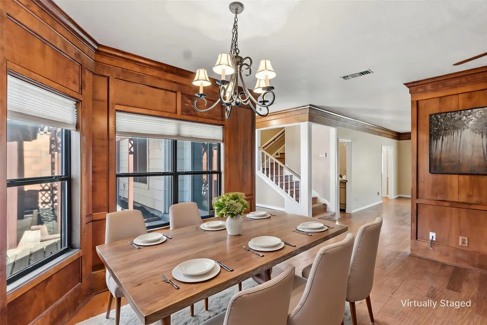 904 Bob White Street Bryan, TX 77802
