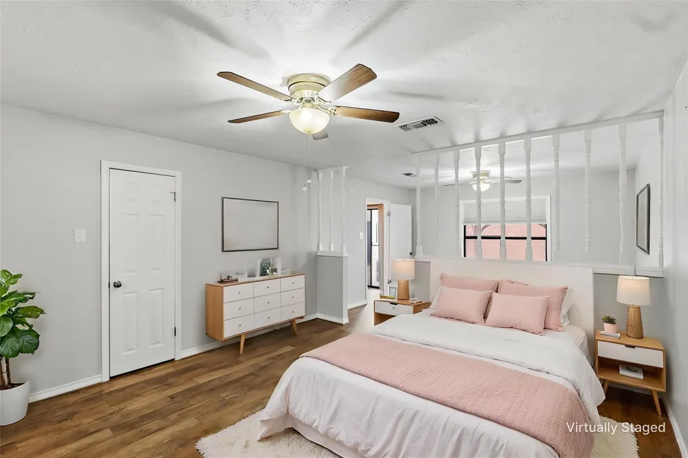 904 Bob White Street Bryan, TX 77802