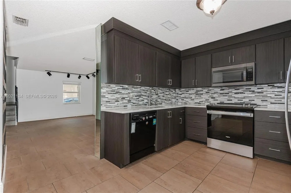 850 NW 98th Ave Plantation, FL 33324