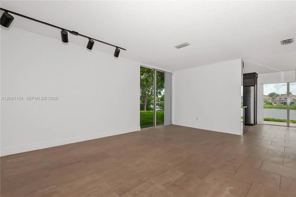 850 NW 98th Ave Plantation, FL 33324