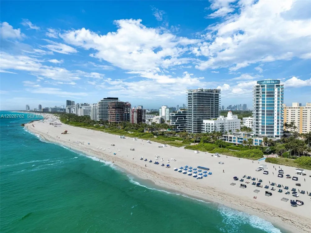 3801 Collins Ave #703 Miami Beach, FL 33140