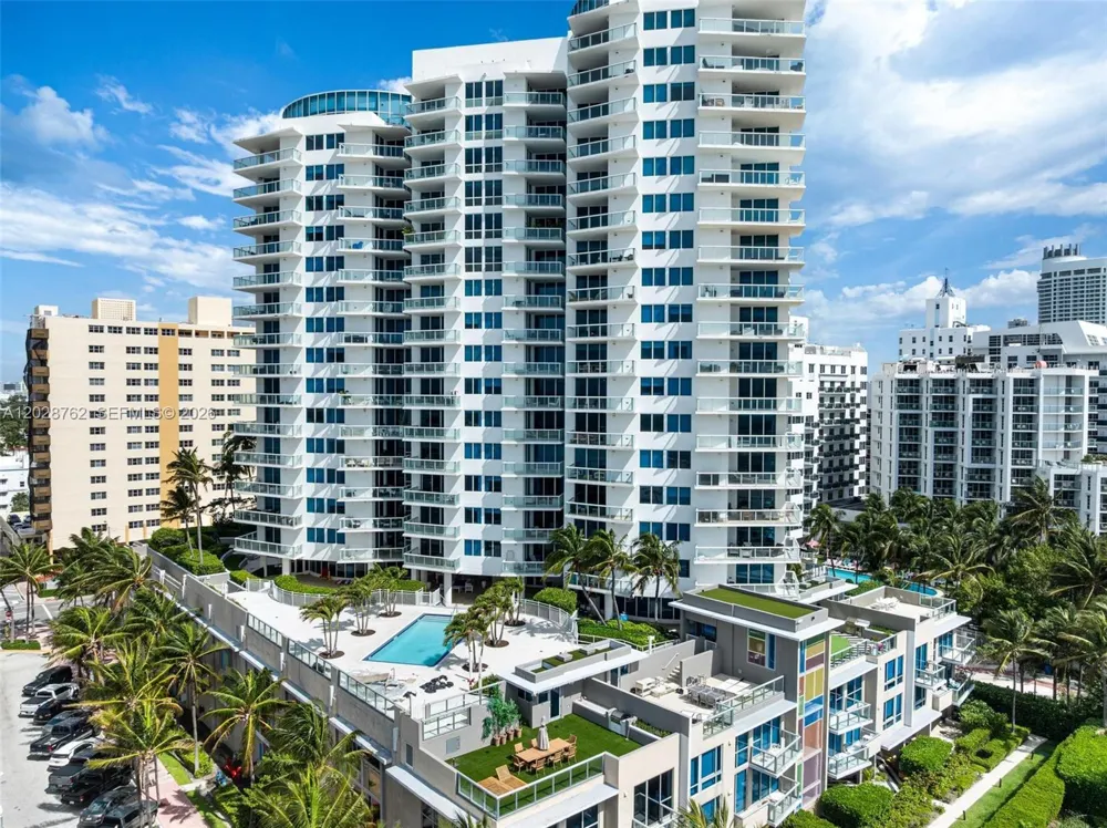 3801 Collins Ave #703 Miami Beach, FL 33140