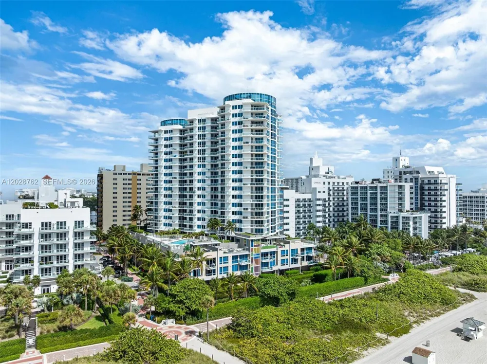 3801 Collins Ave #703 Miami Beach, FL 33140