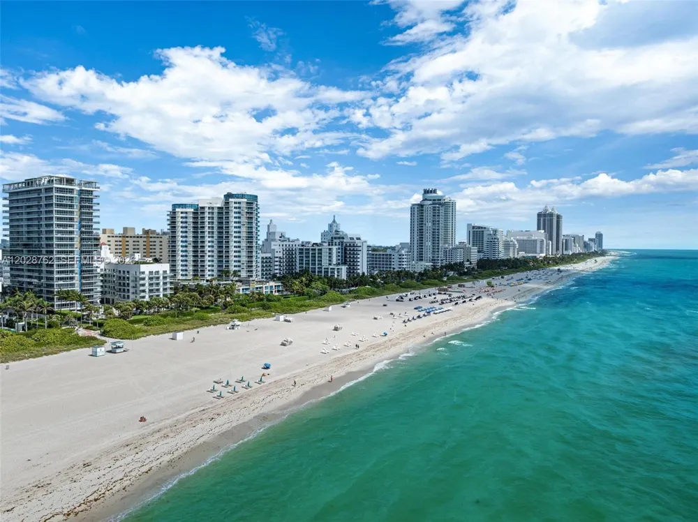 3801 Collins Ave #703 Miami Beach, FL 33140