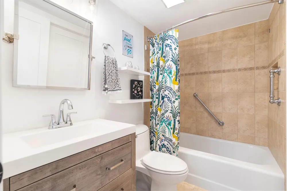 5480 Ocean Drive #A6d Riviera Beach, FL 33404