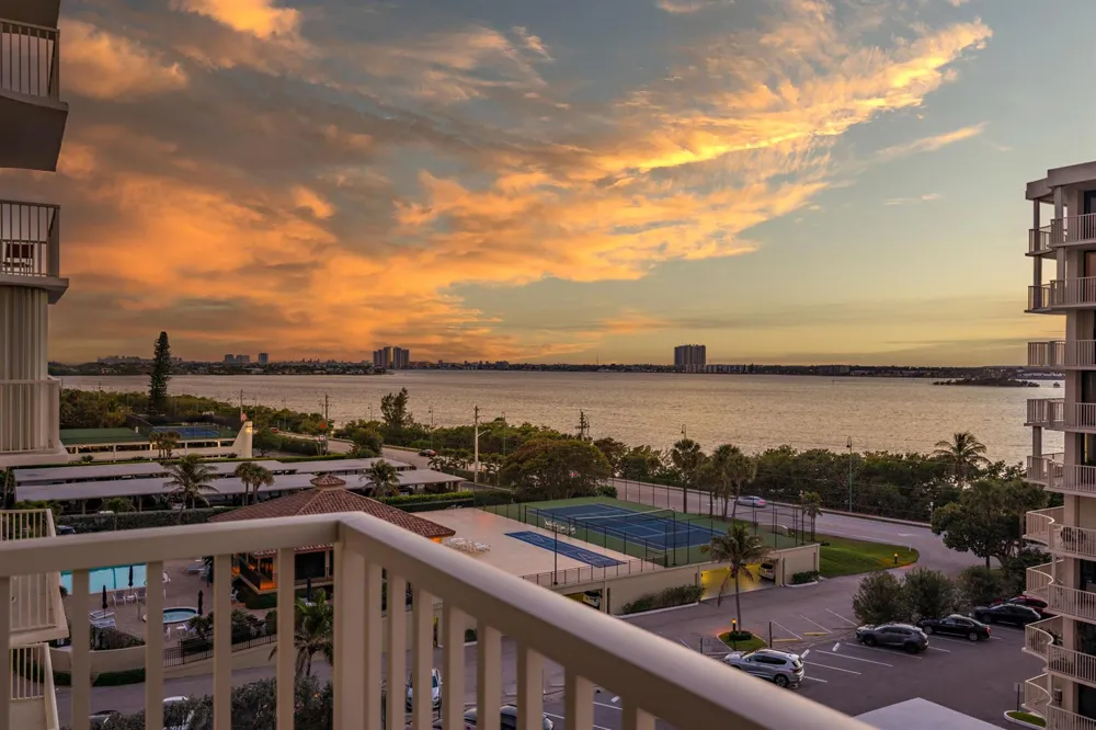 5480 Ocean Drive #A6d Riviera Beach, FL 33404