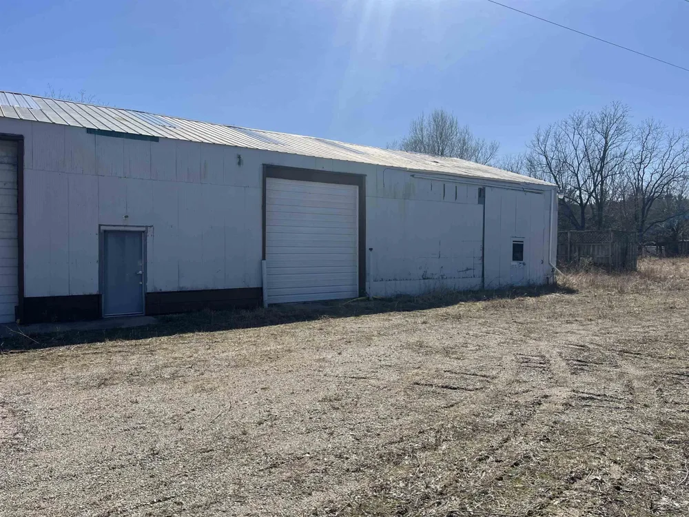 13164 Seymour Road Montrose City, MI 48457
