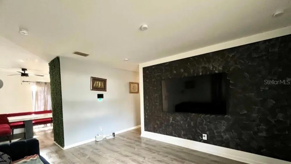 7011 CONIFER DRIVE Tampa, FL 33637