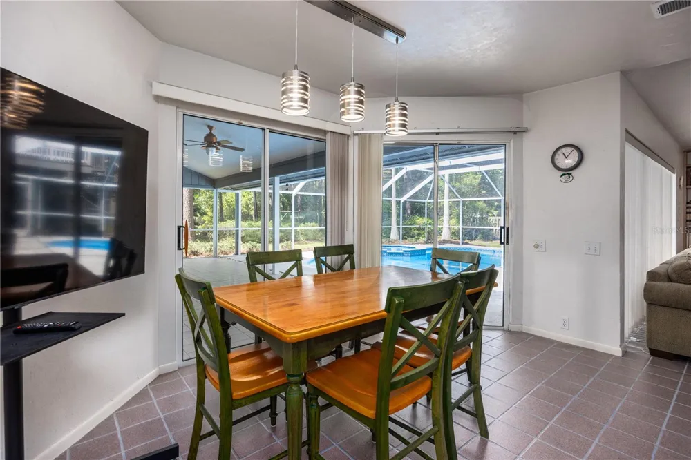 4616 NW 57TH DRIVE Gainesville, FL 32606