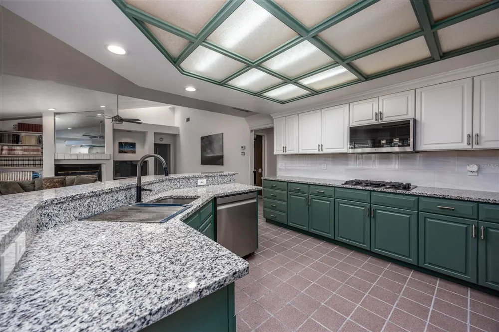 4616 NW 57TH DRIVE Gainesville, FL 32606