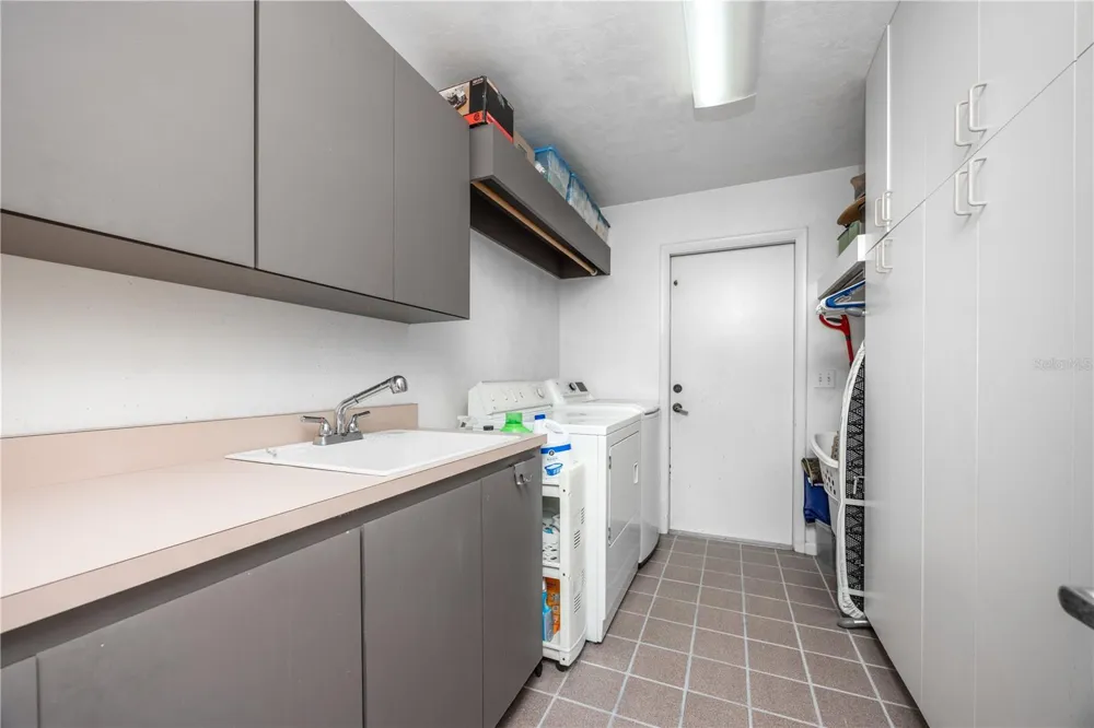 4616 NW 57TH DRIVE Gainesville, FL 32606
