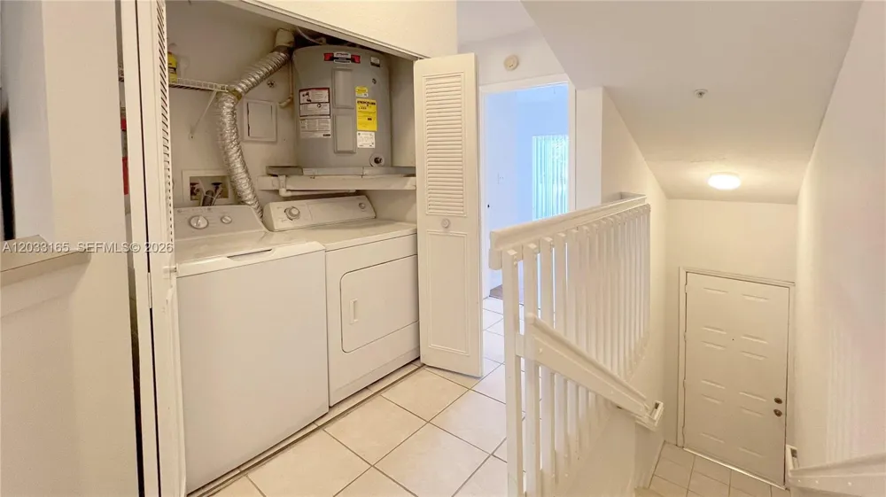 781 SW 148 AV #1513 Sunrise, FL 33325