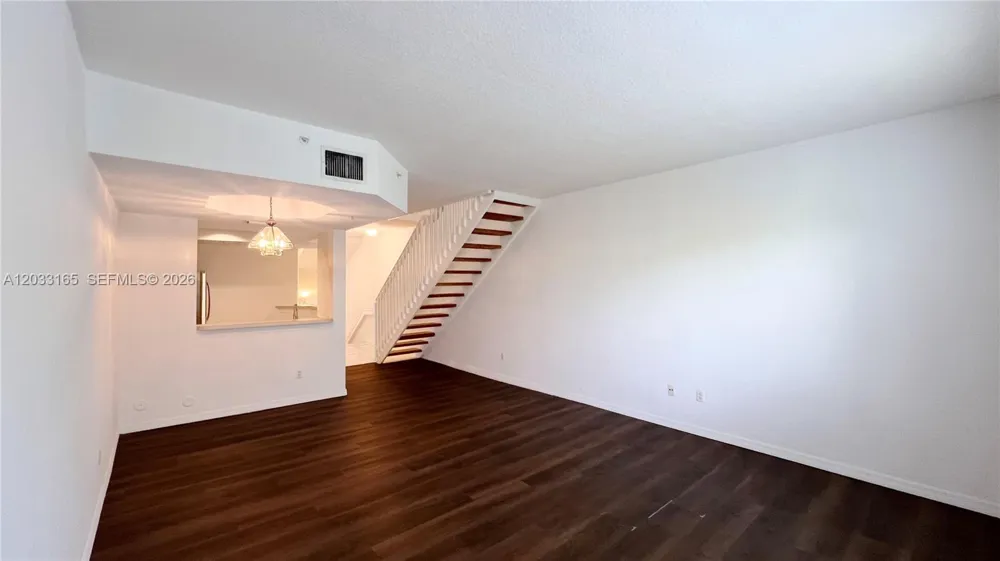 781 SW 148 AV #1513 Sunrise, FL 33325