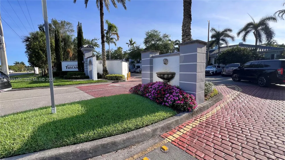 781 SW 148 AV #1513 Sunrise, FL 33325