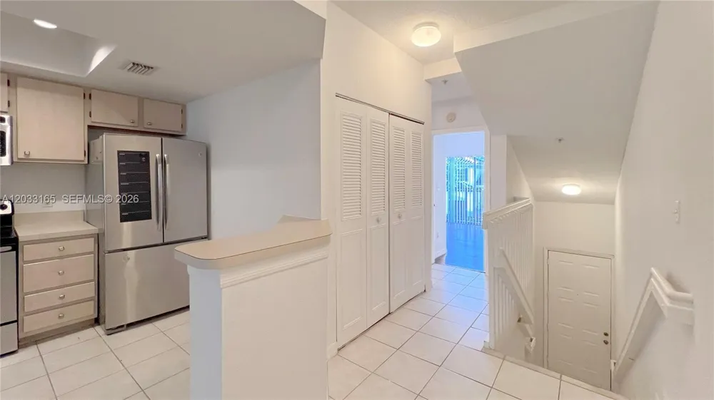 781 SW 148 AV #1513 Sunrise, FL 33325