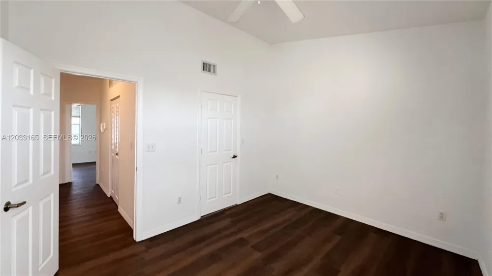 781 SW 148 AV #1513 Sunrise, FL 33325