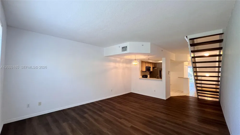 781 SW 148 AV #1513 Sunrise, FL 33325