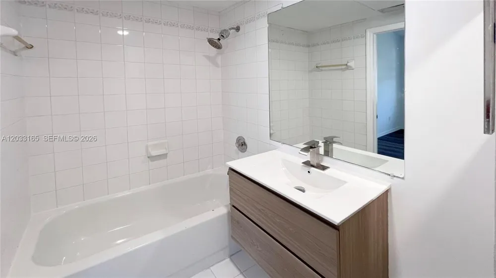 781 SW 148 AV #1513 Sunrise, FL 33325