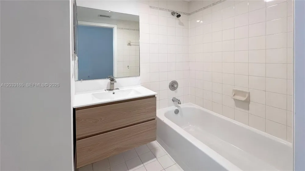 781 SW 148 AV #1513 Sunrise, FL 33325