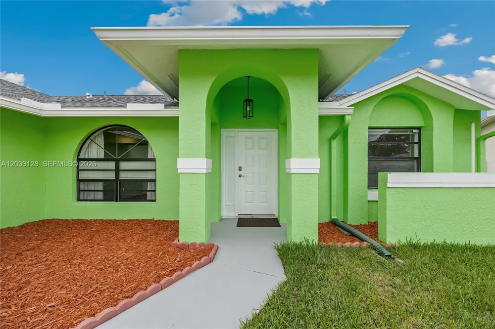 1737 NW Nanton St Other City - In The State Of Florida, FL 32907