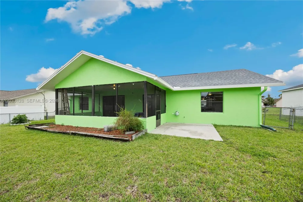 1737 NW Nanton St Other City - In The State Of Florida, FL 32907