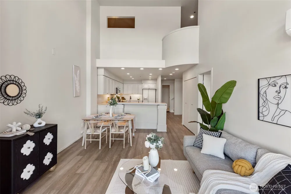 2400 8th Avenue #1S Seattle, WA 98109