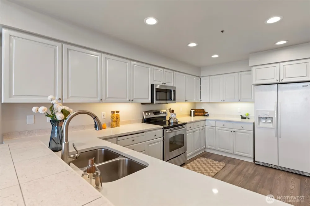 2400 8th Avenue #1S Seattle, WA 98109