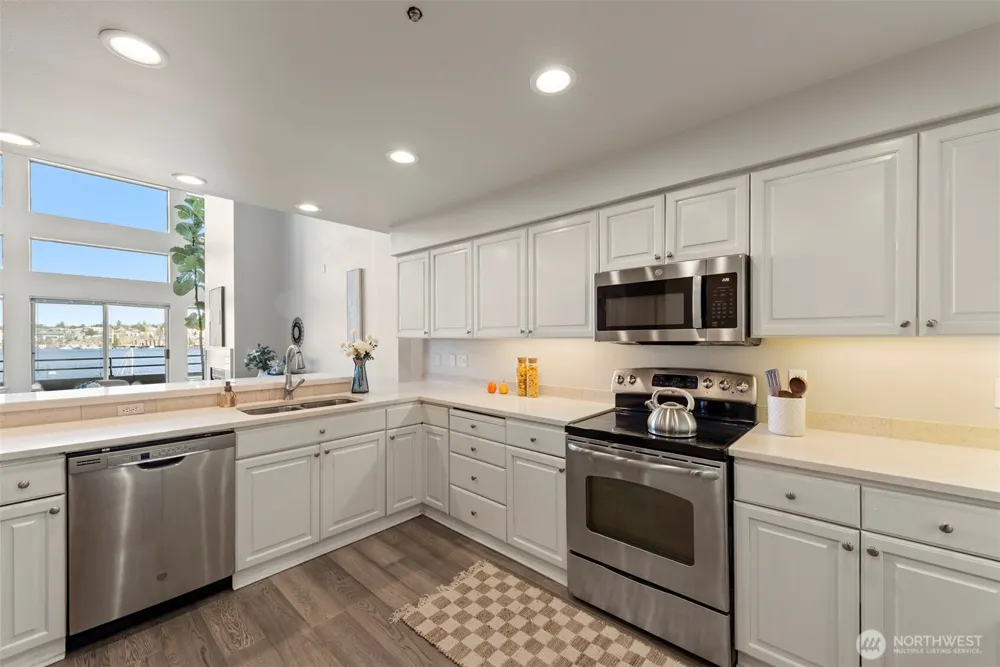 2400 8th Avenue #1S Seattle, WA 98109