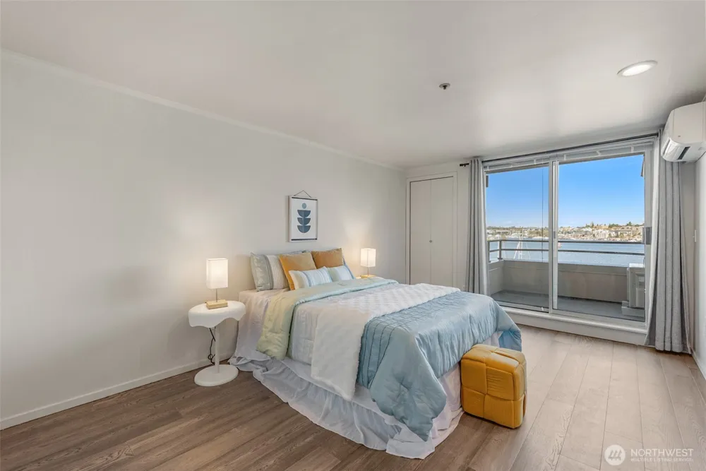2400 8th Avenue #1S Seattle, WA 98109